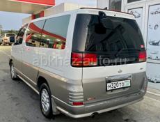 Nissan Elgrand