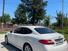 Infiniti M35