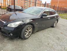 Nissan fuga