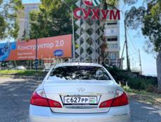 Infiniti M35