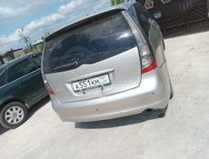 Mitsubishi Grandis