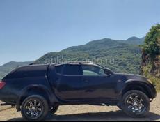 Mitsubishi L 200