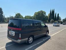 Nissan Elgrand