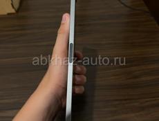 Продаю iPad 6 mini на 64 GB silver  