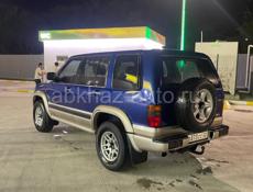 Isuzu Trooper