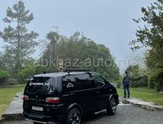 Mitsubishi L 300