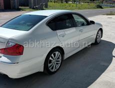 Nissan fuga