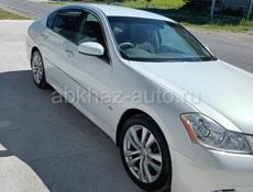 Nissan fuga