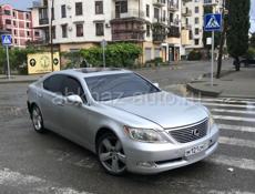 Lexus LS