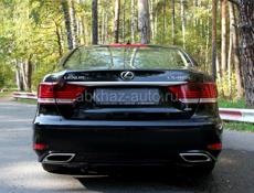 Lexus LS