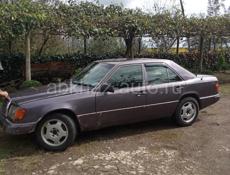 Mercedes-Benz 124