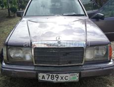 Mercedes-Benz 124