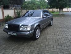 Mercedes-Benz 124