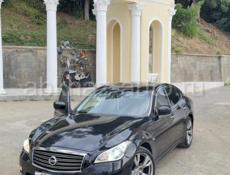 Nissan fuga