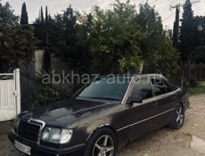 Mercedes-Benz 124