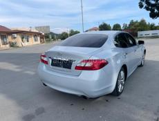 Infiniti M35