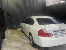 Nissan fuga