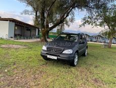 Mercedes-Benz ML
