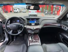 Infiniti Q45