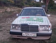Mercedes-Benz 124