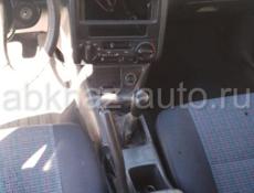 Toyota Carina E