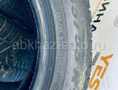 Автошина бу Pirelli Scorpion Winter 235/55 R19 105H