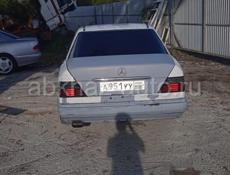 Mercedes-Benz 124