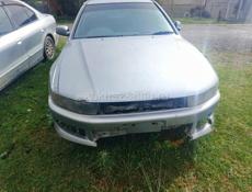 Mitsubishi Galant