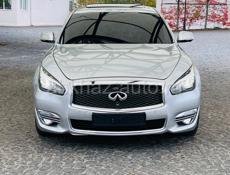 Infiniti QX4