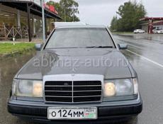 Mercedes-Benz 124