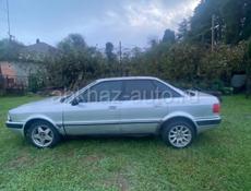 Audi 80