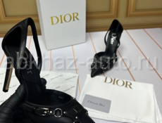 Продаются туфли Dior .