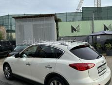 Infiniti EX