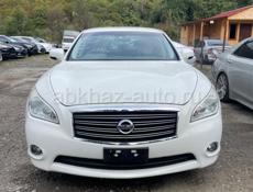 Nissan fuga
