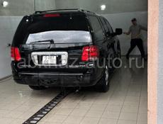 Lincoln Navigator