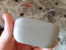 Продаю беспроводные наушники от JBL