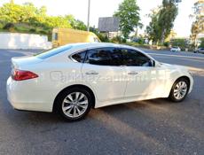 Infiniti M35