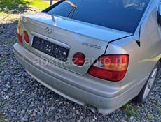 В разборе Lexus Gs300 