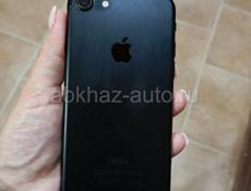 Продам iphone 7+