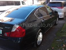 Nissan fuga