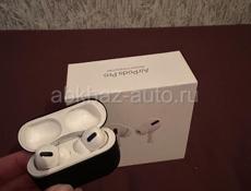 Продаю MacBook Air 13 и наушники AirPods Pro