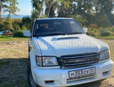 Isuzu Trooper