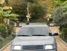 Audi 100