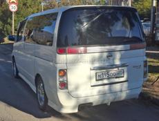 Nissan Elgrand