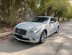 Infiniti M35