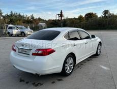 Nissan fuga