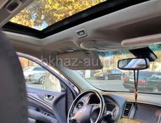 Infiniti M30