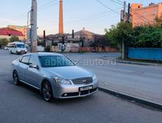 Nissan fuga