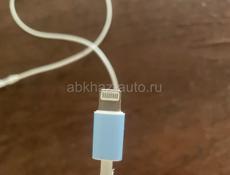 Продам наушники он apple 