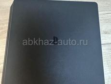 Продаю PlayStation 4 Slim 